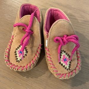 Size 4 blazin roxx moccasins